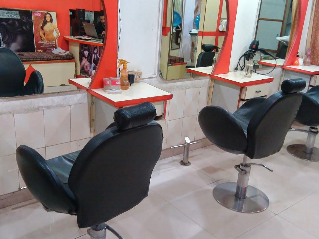 Hair & Scissors Beauty Salon