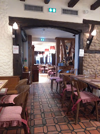 Atmosphère du Restaurant de spécialités alsaciennes Winstub Le Freiberg Restaurant Obernai - n°11