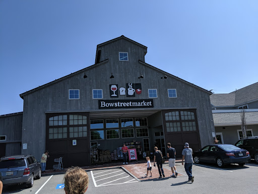 Grocery Store «Bow Street Market», reviews and photos, 79 Bow St, Freeport, ME 04032, USA