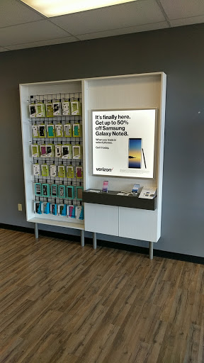 Cell Phone Store «Verizon Authorized Retailer, TCC», reviews and photos, 2032 County Line Rd, Huntingdon Valley, PA 19006, USA
