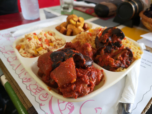 Mandi (m&i) Foods, Flat 1, Block 4, 3rd Avenue, off Circular Road, Elekahia Rd, Port Harcourt, Nigeria, Pizza Restaurant, state Rivers