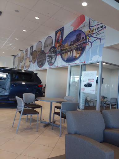 Toyota Dealer «Hartford Toyota Superstore», reviews and photos, 135 W Service Rd, Hartford, CT 06120, USA