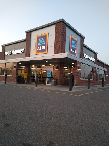 ALDI, 2505 Hils Ct, Menomonie, WI 54751, USA, 