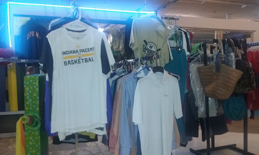 Shopping Mall «El Mercadito Mall», reviews and photos, 8011 E Washington St, Indianapolis, IN 46219, USA