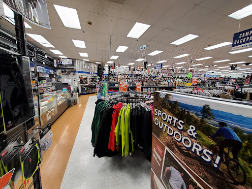 Sporting Goods Store «Big 5 Sporting Goods - Aurora Village», reviews and photos, 1133 N 205th St, Shoreline, WA 98133, USA
