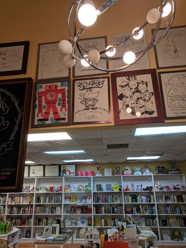 Book Store «Little Shop of Stories», reviews and photos, 133 E Court Square # A, Decatur, GA 30030, USA