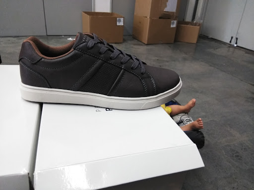 Shoe Store «WSS», reviews and photos, 1125 N Mt Vernon Ave, Colton, CA 92324, USA