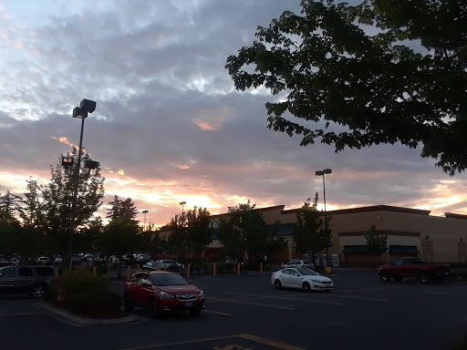 Grocery Store «Albertsons», reviews and photos, 25691 SE Stark St, Troutdale, OR 97060, USA