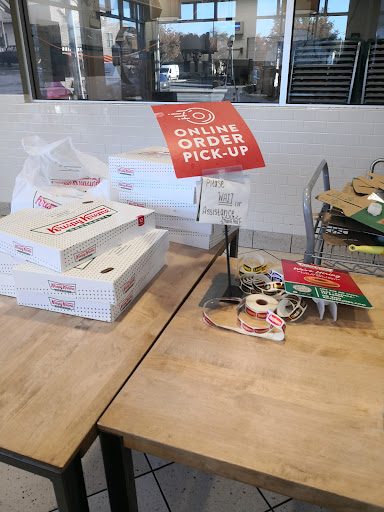 Bakery «Krispy Kreme Doughnuts», reviews and photos, 511 Moosic St, Scranton, PA 18505, USA