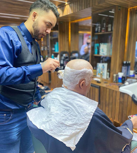 Barberos en Medellin