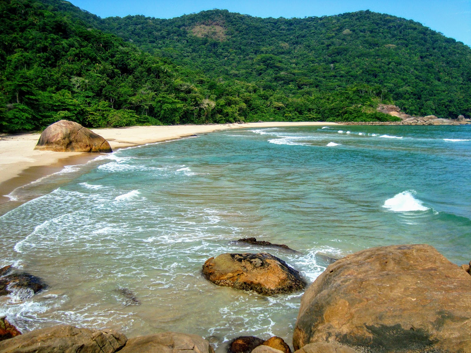 Foto de Praia dos Antigos com muito limpo nível de limpeza