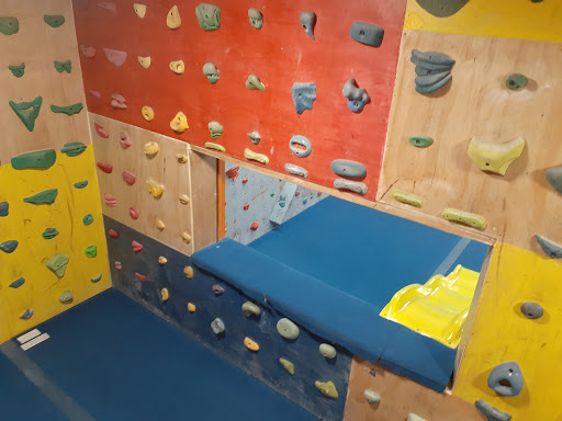 Sporting Goods Store «Gearonimo Sports», reviews and photos, 1401 S 8th St, Colorado Springs, CO 80905, USA