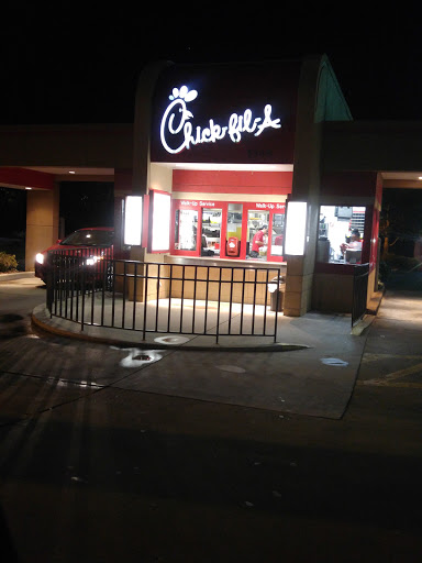 Fast Food Restaurant «Chick-fil-A», reviews and photos, 5888 Fairburn Rd, Douglasville, GA 30134, USA