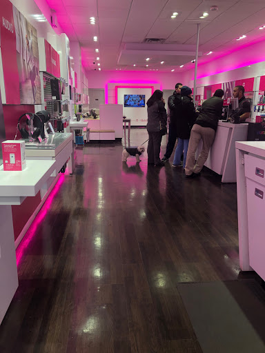 T-Mobile image 5