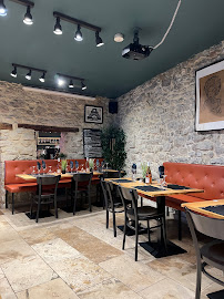 Atmosphère du Restaurant italien La Taverna Salato à Carpentras - n°1