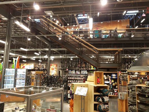 Outdoor Sports Store «REI», reviews and photos, 161 Town Square Pl, King of Prussia, PA 19406, USA