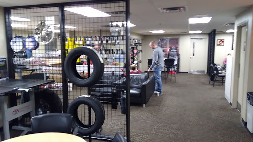 Toyota Dealer «Fred Anderson Toyota of Asheville», reviews and photos, 777 Brevard Rd, Asheville, NC 28806, USA