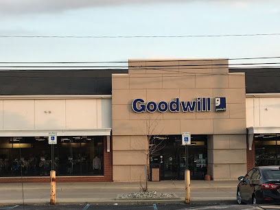 Goodwill Store and Donation: Dearborn