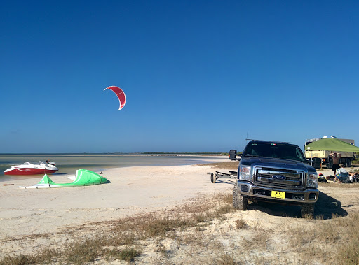 Eolos Kiteboarding - Kite School - Posada BnB