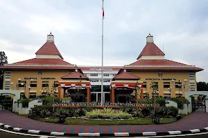 Taman Balaikota Tangerang image