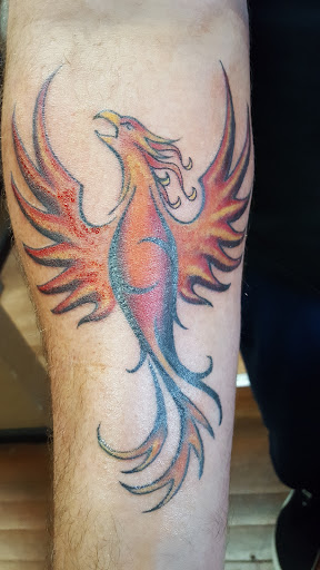 Tattoo Shop «Hot Ink Tattoos», reviews and photos, 818 Marin St, Vallejo, CA 94590, USA