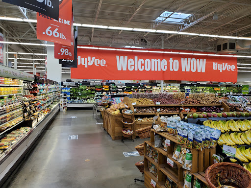 Supermarket «Hy-Vee», reviews and photos, 1403 N Veterans Pkwy, Bloomington, IL 61704, USA