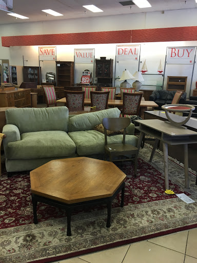 Thrift Store «Salvation Army Family Store and Donation Center», reviews and photos, 16119 Brookhurst St, Fountain Valley, CA 92708, USA