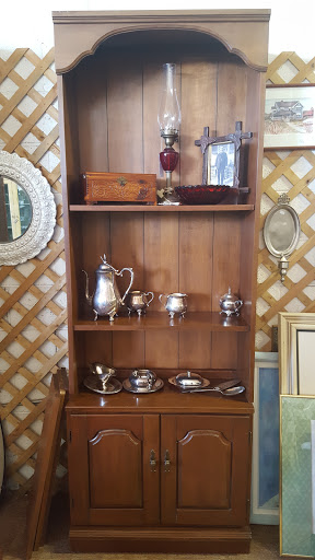 Thrift Store «Re-Use Thrift & Consignment», reviews and photos, 5047 Forest Hill Ave, Richmond, VA 23225, USA