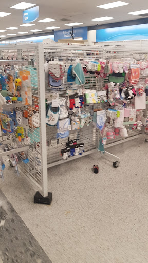 Clothing Store «Ross Dress for Less», reviews and photos, 9820 W Lower Buckeye Rd, Tolleson, AZ 85353, USA