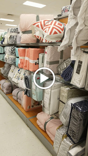 Department Store «T.J. Maxx», reviews and photos, 865 Bridgeport Ave, Shelton, CT 06484, USA