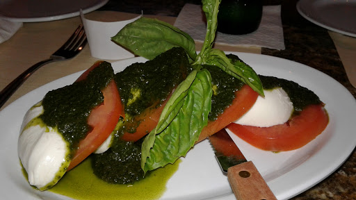 Book Store «Small World Books», reviews and photos, 1407 Ocean Front Walk, Venice, CA 90291, USA