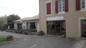 Photo n°25 de Les trois Fleurs à Limalonges ()