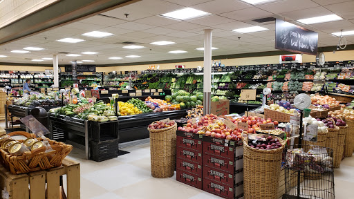 Grocery Store «D & W Fresh Market», reviews and photos, 2103 Parkview Ave, Kalamazoo, MI 49008, USA