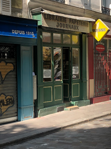 Magasin Librairie Papeterie Journaux Paris