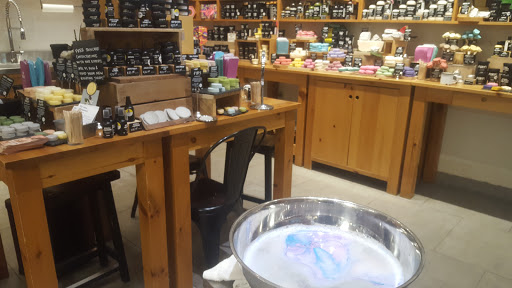 Cosmetics Store «Lush Cosmetics», reviews and photos, 1500 Polaris Pkwy, Columbus, OH 43240, USA