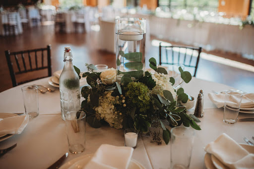 Florist «The English Garden Flower Shop», reviews and photos, 8 S Prospect Ave, Clarendon Hills, IL 60514, USA