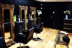 ROX Men's Salon image