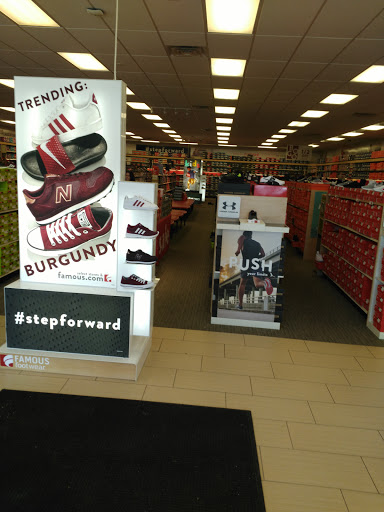 Shoe Store «Famous Footwear», reviews and photos, 1701 Niagara Falls Blvd, Amherst, NY 14228, USA