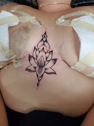 Tattoo Shop «Mooney Ink Tattoo & Body Piercing», reviews and photos, 1324 S Mooney Blvd, Visalia, CA 93277, USA