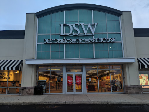 DSW Designer Shoe Warehouse, 530 W Mt Pleasant Ave, Livingston, NJ 07039, USA, 