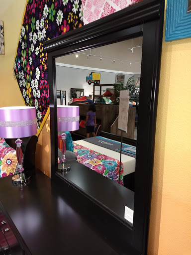 Furniture Store «Ashley HomeStore», reviews and photos, 3839 Emery St #300, Emeryville, CA 94608, USA