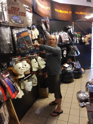 Shopping Mall «The Eureka Mall», reviews and photos, 800 W Harris St, Eureka, CA 95501, USA