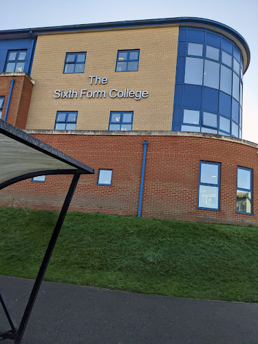 Reviews of The Sixth Form College, Colchester in Colchester - University