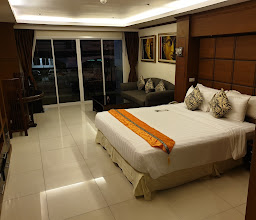 Tara Court Hotel photo