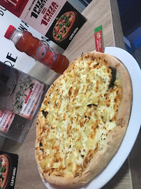 Plats et boissons du Pizzeria O'Times Pizza Marolles En Brie - n°9