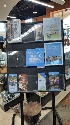 Thrift Store «St. Vincent De Paul Thrift Store», reviews and photos, 13986 Manchester Rd, Ballwin, MO 63011, USA