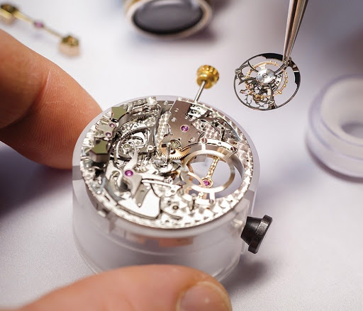 Watch & Jewelry Repair @ Hudson's Bay