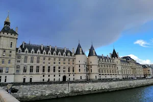 Tour de l'Horloge du Palais de la Cité image