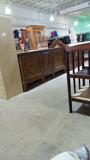 Thrift Store «The Salvation Army Family Store & Donation Center», reviews and photos, 31015 Harper Ave, St Clair Shores, MI 48080, USA