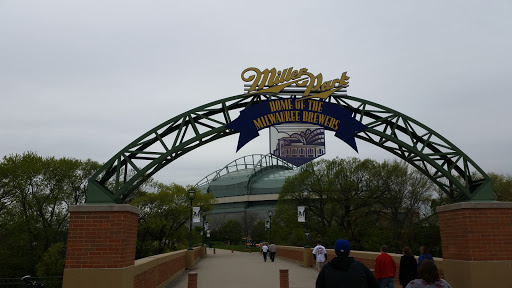 Stadium «Miller Park», reviews and photos, 1 Brewers Way, Milwaukee, WI 53214, USA
